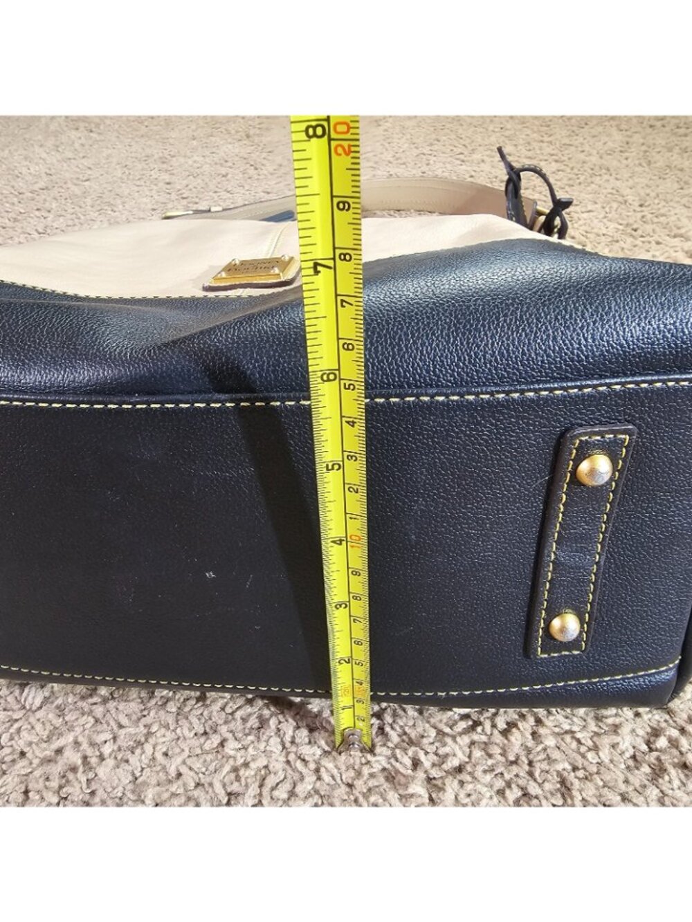 Dooney & Bourke 2 Tone Beige Black Pebbled Leather Shoulder Hobo Bag and Wallet - Picture 8 of 16